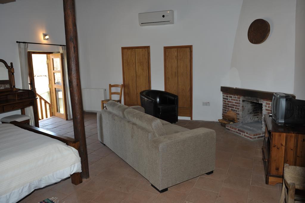 Maritsa Lodge Kakopetriá Rom bilde
